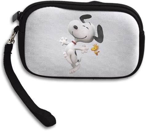 Amazon.com: Snoopy Wristlet.